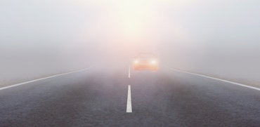 Veilig rijden in dichte mist – 4 onmisbare tips